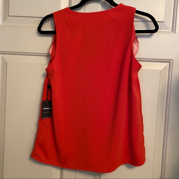 F21 Contemporary Sleeveless Blouse - Picture 3 of 3